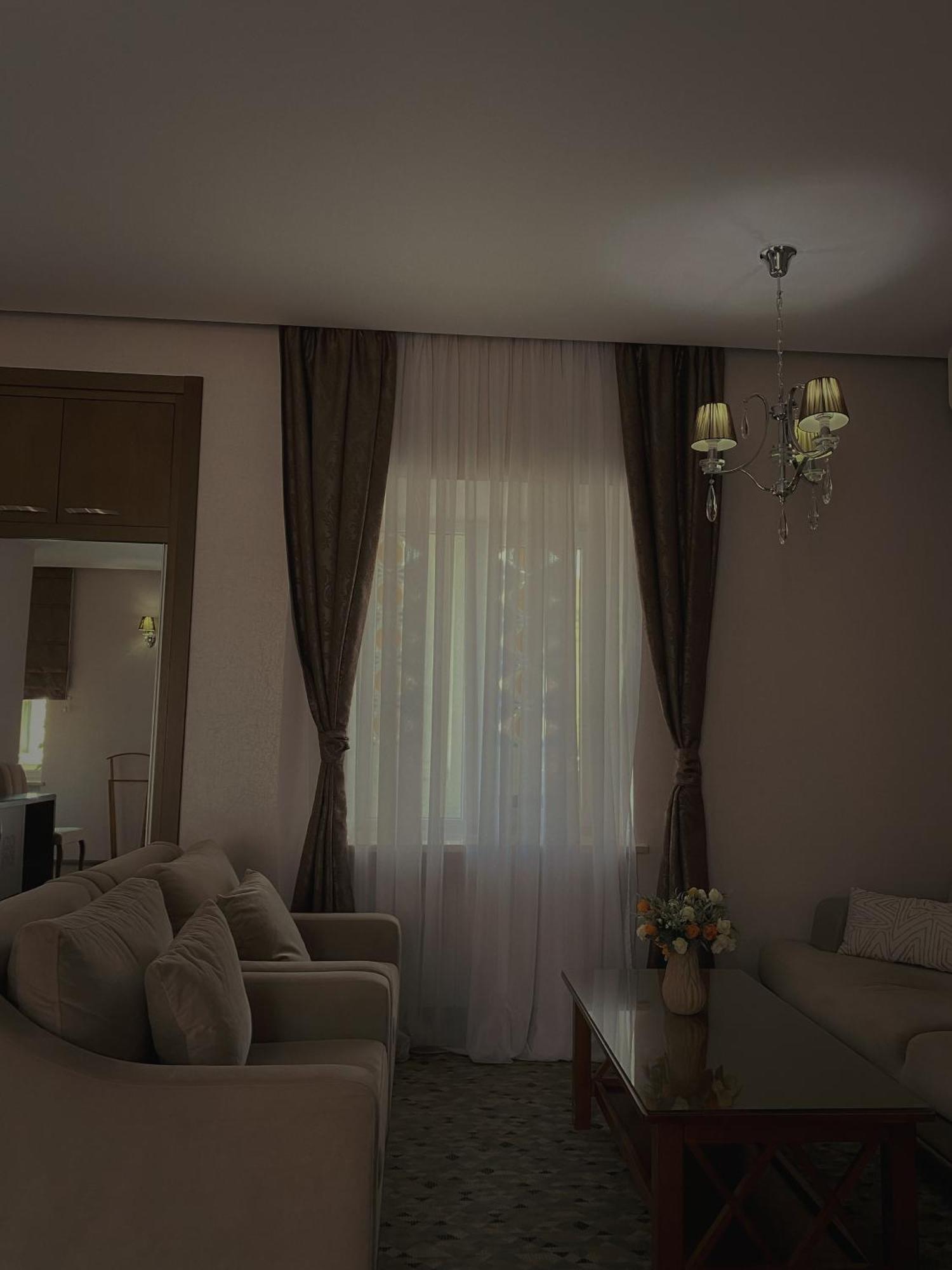 Old Metekhi Hotel Tbilisi Eksteriør billede