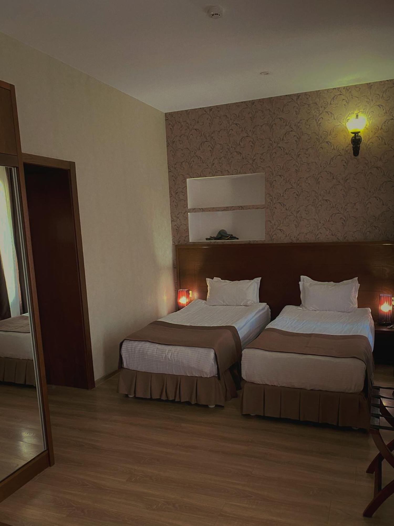 Old Metekhi Hotel Tbilisi Eksteriør billede